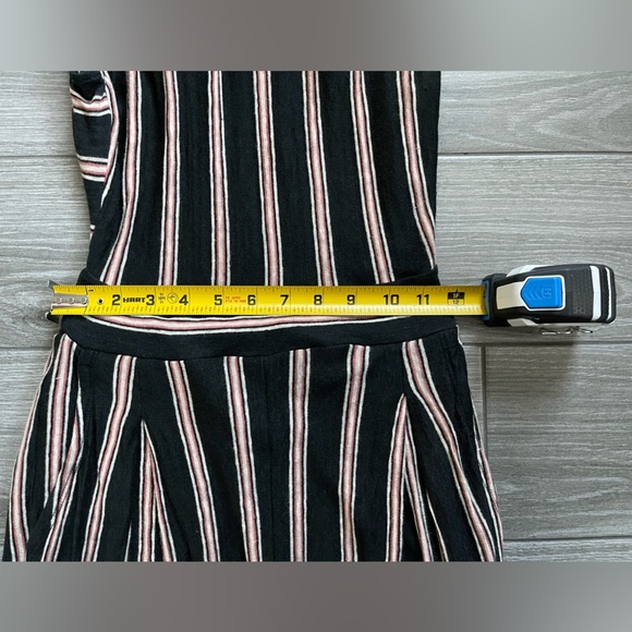 Joie Briselle Linen Jumpsuit, Vertical Stripes, Wide Leg & Exposed Back—Size XS• - Picture 14 of 16